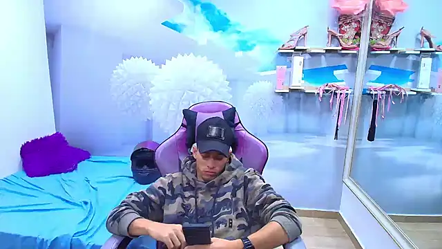 DEIBY_BABY live cam on StripChat