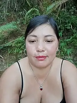 sary-hot2x webcam