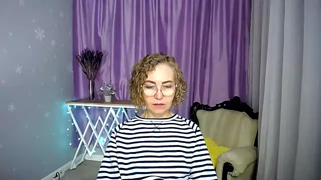 queen_a_n_i webcam