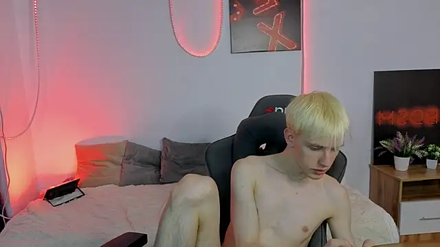 lucidangelok1 (M twink) - CUM SHOW