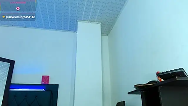 hotboyluxe live cam on StripChat