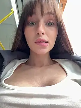 -missbehaving-'s live cam