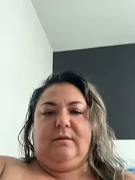 MikyVesela webcam