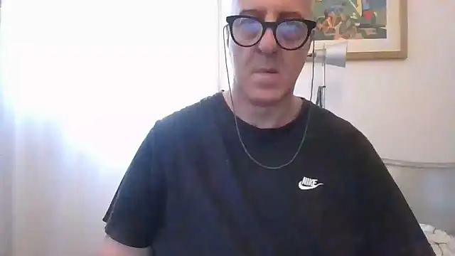ANONIMO7735 webcam