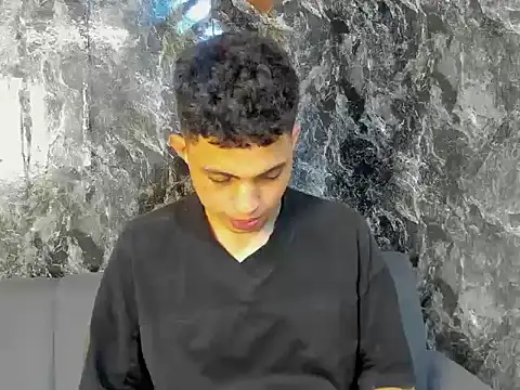 cameron_lux77 webcam