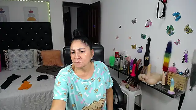 mature_bigboobs10 - Mature_bigboobs10's free webcam - UK Sex Cams