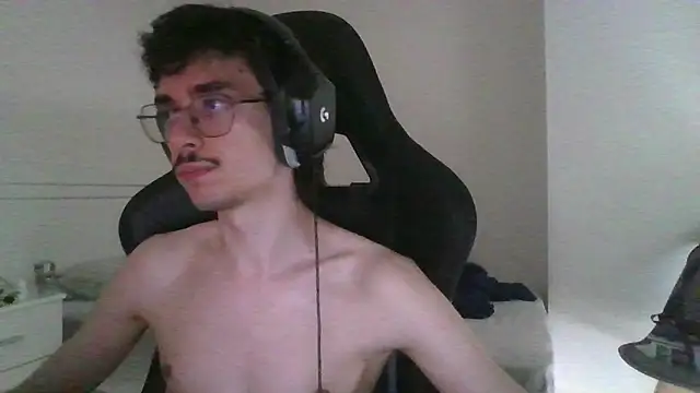 gabrielNovin17cm live cam on StripChat