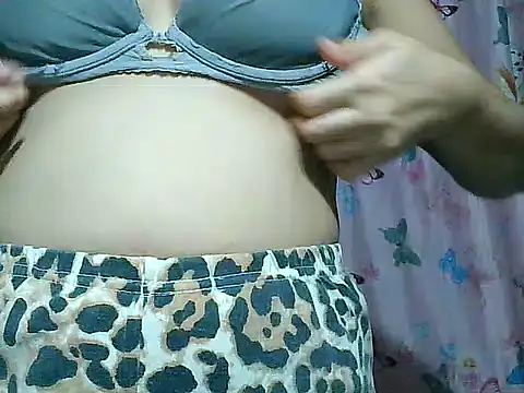 SexyAsianPussy4u webcam