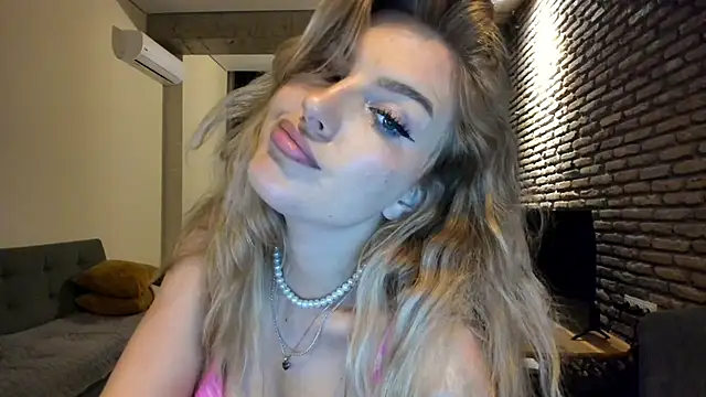 fifteenpoem webcam