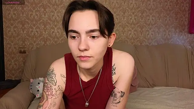 yourfav0ritegirls webcam