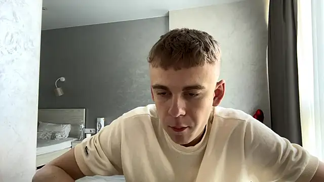 SoloFury live cam on StripChat