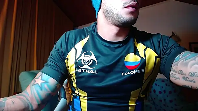 sebastian_horny live cam on StripChat
