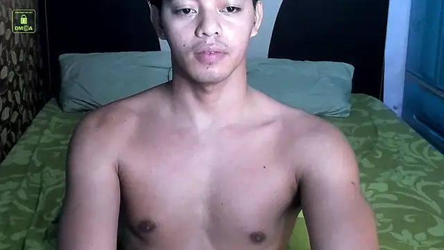 Crazyasiancum1 webcam