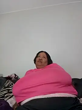 nancy111 (F milf) - Make me squit and cum on my toy