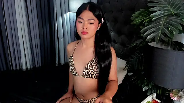AsianHugecockAnna webcam