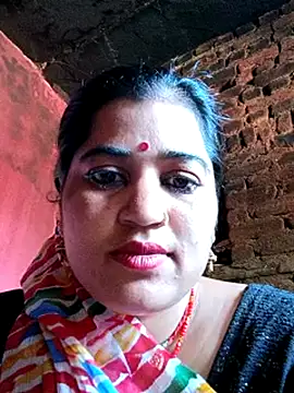 Hot_kamla live cam on StripChat