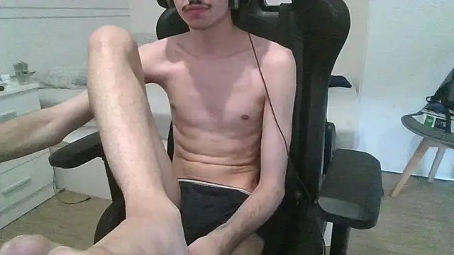 gabrielNovin17cm webcam