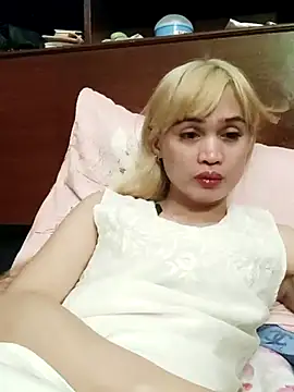 QueenSoreal webcam