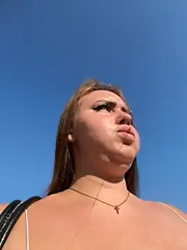 KiraSunshine webcam