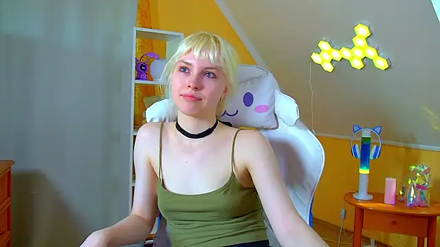 HannahHollis live cam on StripChat