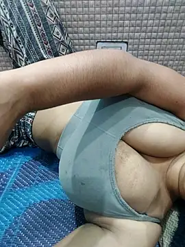 Aashiya_khan0 live cam on StripChat