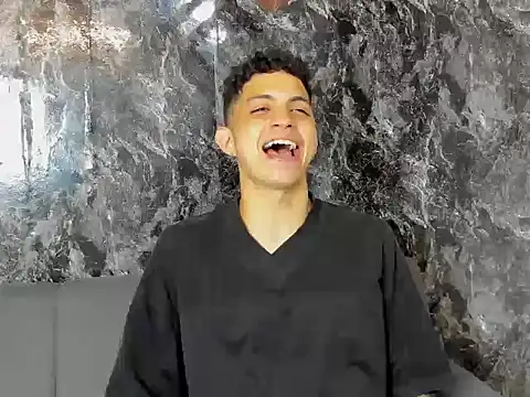 cameron_lux77 webcam