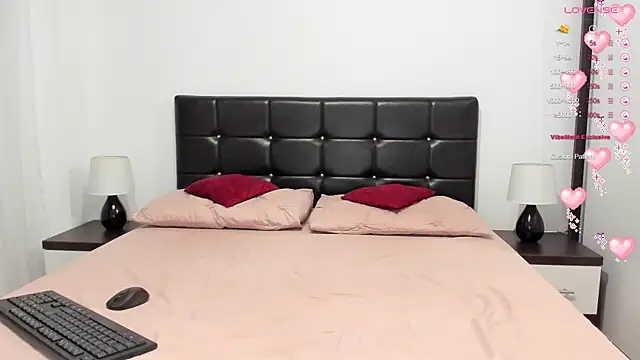 karinamadnessdesiree webcam