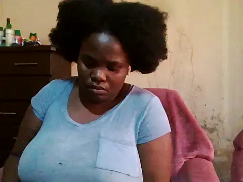 sexybigboobz live cam on StripChat