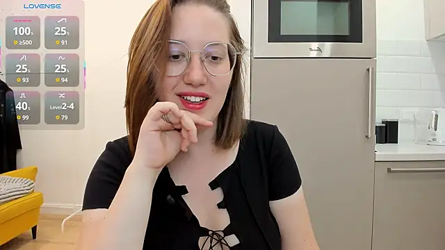 Charmy_Gracy webcam