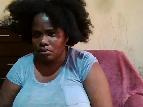 sexybigboobz live cam on StripChat