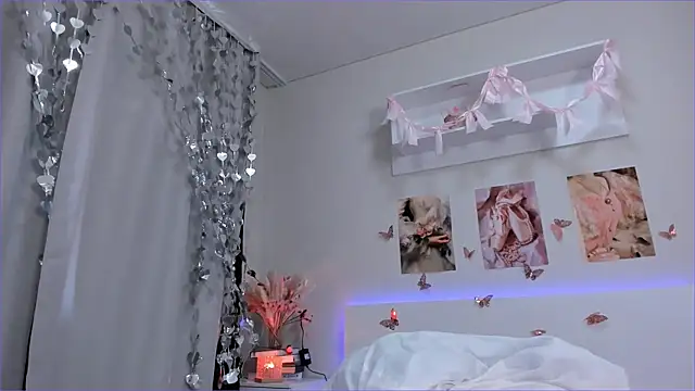 Milly_Lane webcam