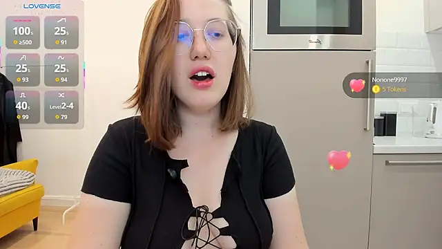 Charmy_Gracy webcam