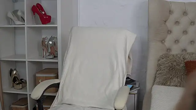 TiffanyMaze webcam