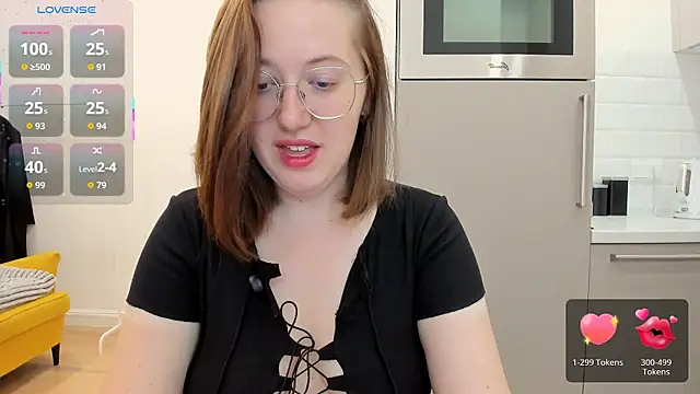 Charmy_Gracy webcam