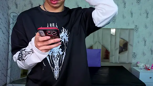 kaelwolf_tay webcam