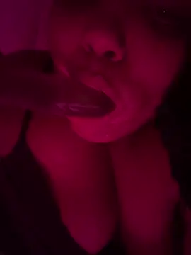 1n0nlythroat webcam