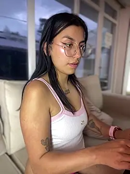 GabyLopez_Pink