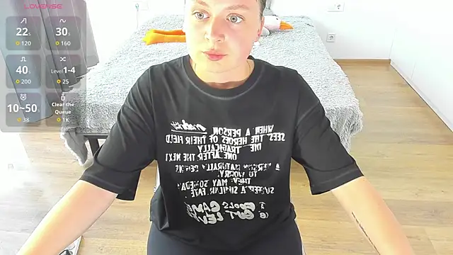 Kitkatvel live cam on StripChat