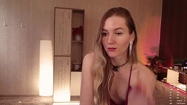 Hello_Lisha live cam on StripChat