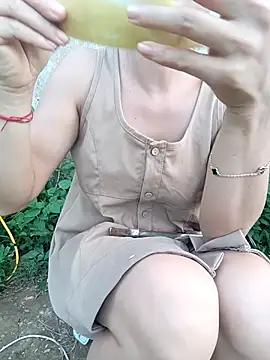 Linda-yiyi webcam