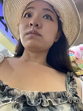 xiaochengzi505 live cam on StripChat