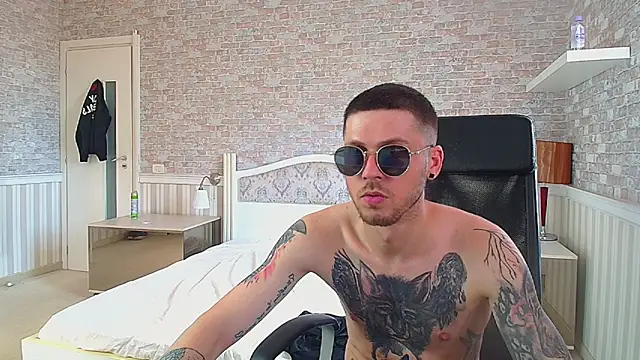JonahShaw webcam
