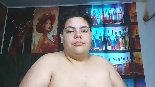 Hailey_Curvy webcam
