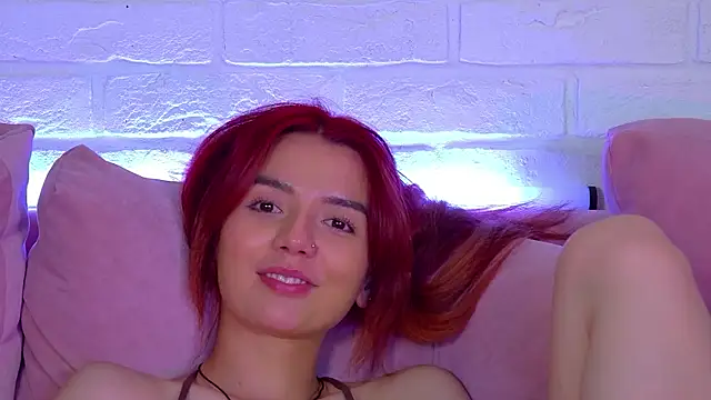 VanessaVienne live cam on StripChat