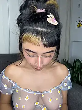 baby_akuma webcam