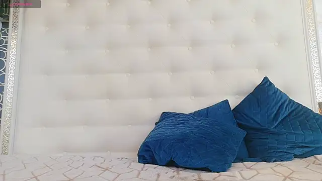 karissia live cam on StripChat