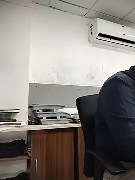 Desi_Lodo_Gujju_Boy live cam on StripChat
