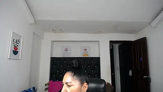 mature_bigboobs10 live cam on StripChat