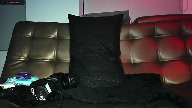jhonny__ackerman live cam on StripChat