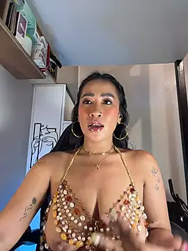 AsianMilfSheryl